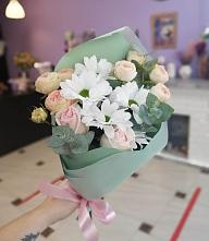 Букет цветов из:  Хризантемы и Розы в Крюково
