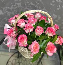 Цветочная композиция из Розы в корзине в Крюково