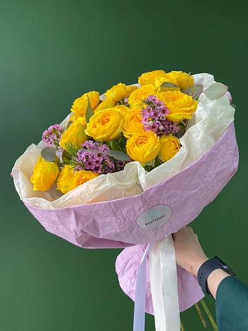 Букет Кустовые желтые розы в Крюково