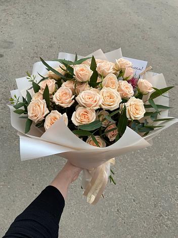 Букет Кремовые розы Латте в Крюково